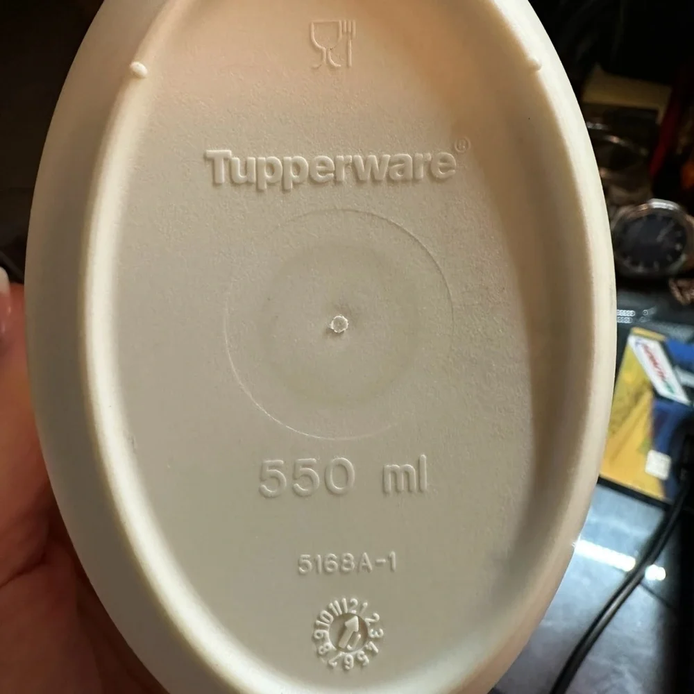 Tupperware Cream and brown-ish gravy boat VINTAGE